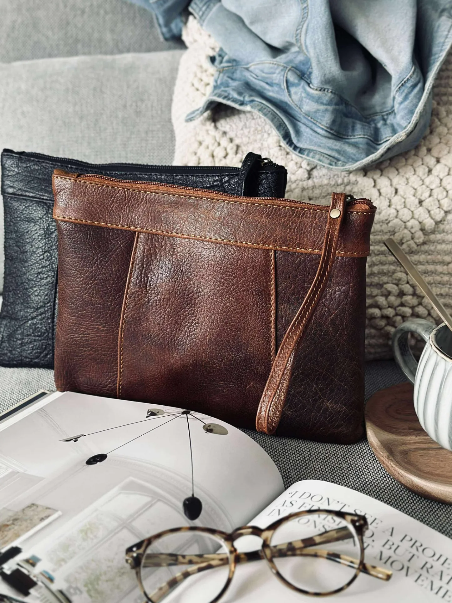 VIAMAJA Clutch Oline black Discount