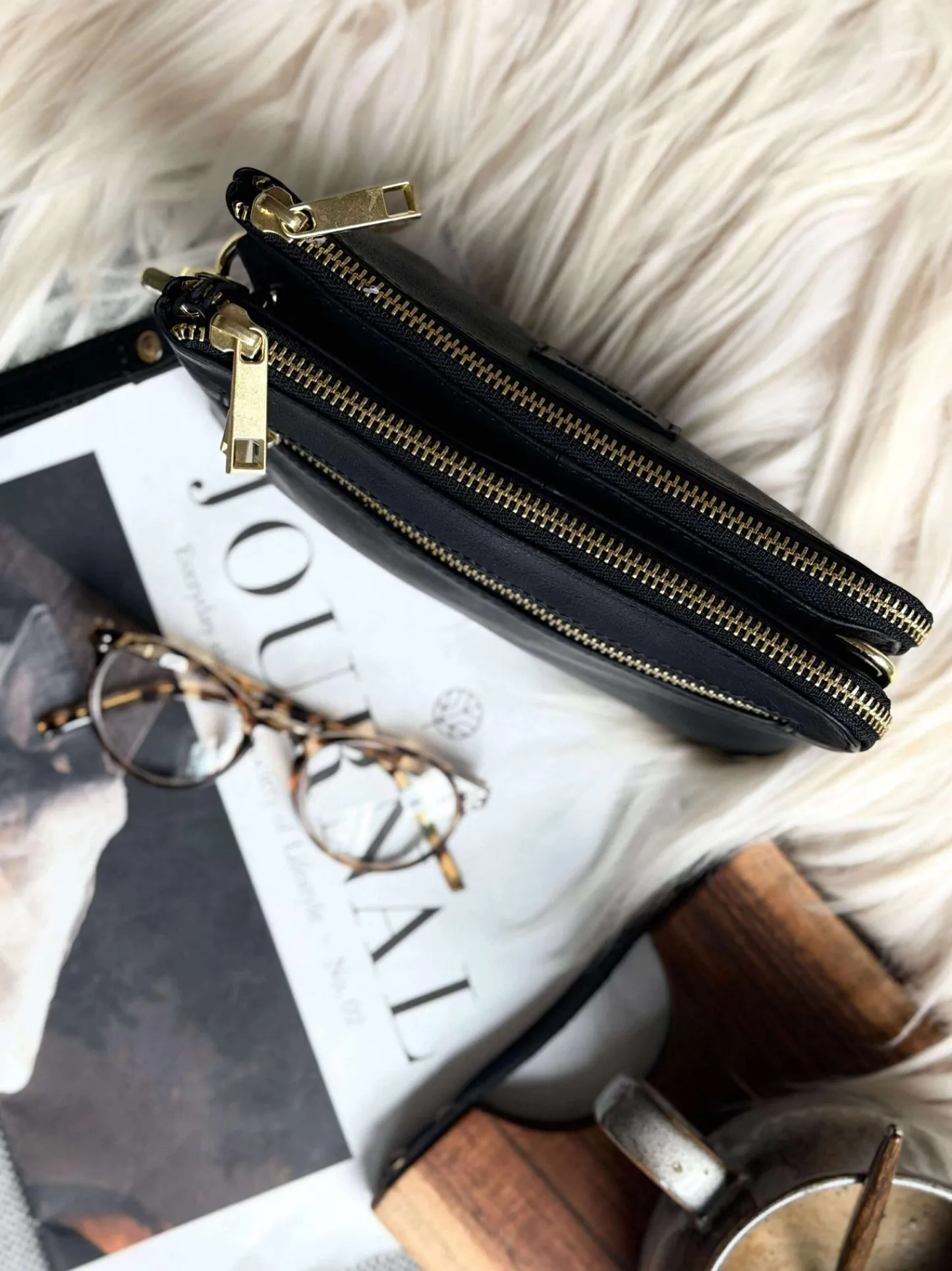 VIAMAJA Clutch Selma- Black / gold Outlet