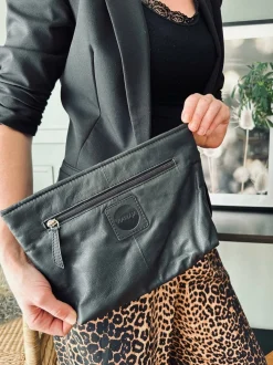VIAMAJA Clutch SOFT LEATHER – Black New