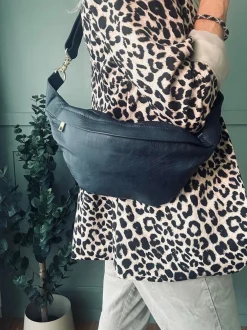 VIAMAJA Cool Buffy Bumbag i smørblødt læder - Midnight Blue Hot
