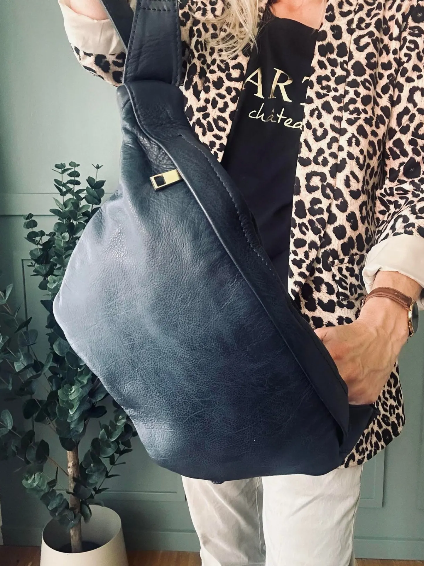 VIAMAJA Cool Buffy Bumbag i smørblødt læder - Midnight Blue Hot