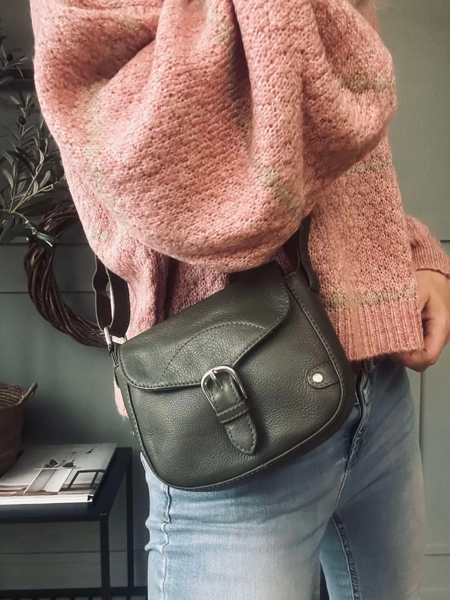 VIAMAJA Crossbody Aura Army Outlet