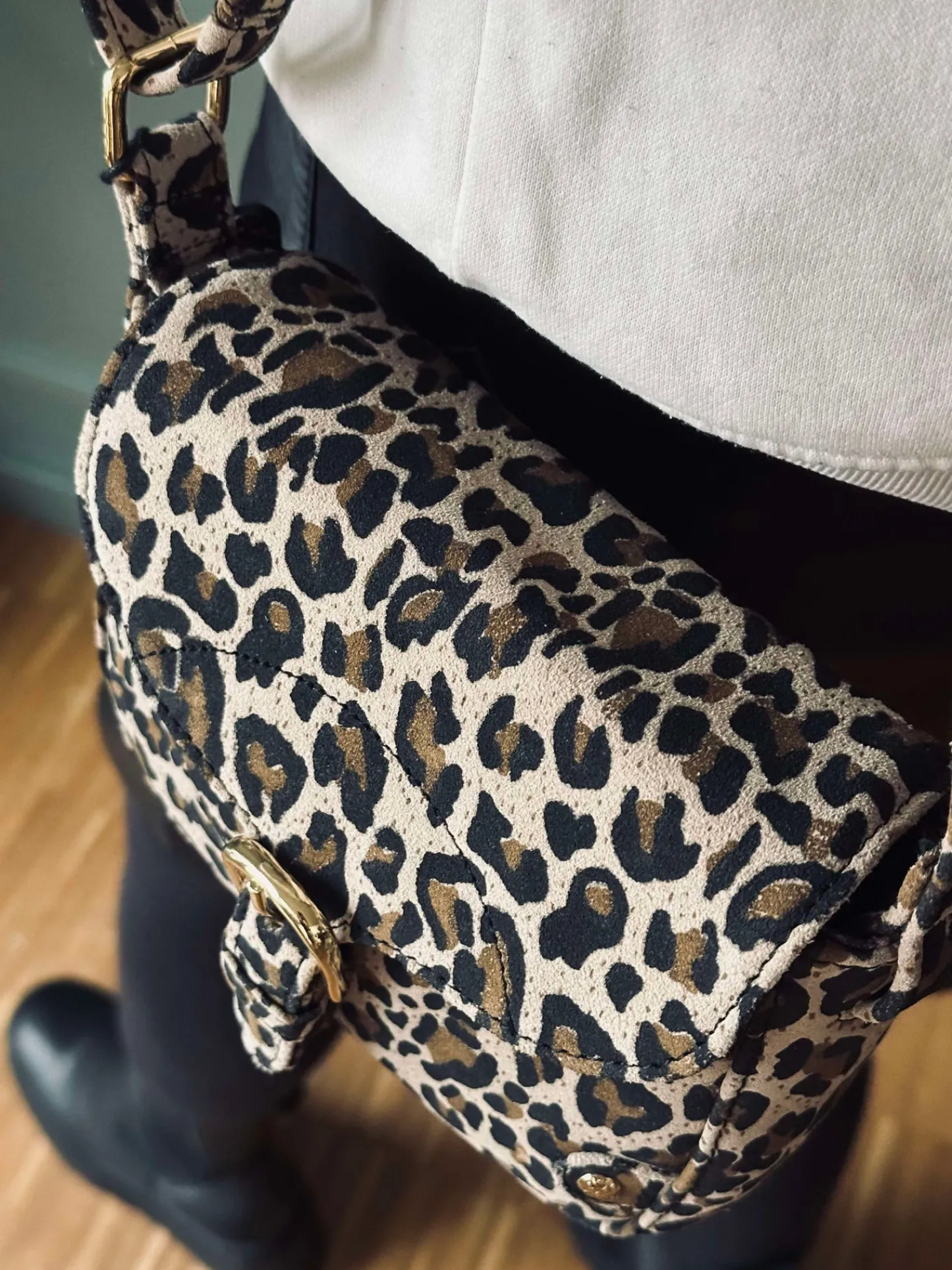VIAMAJA Crossbody Aura Leo