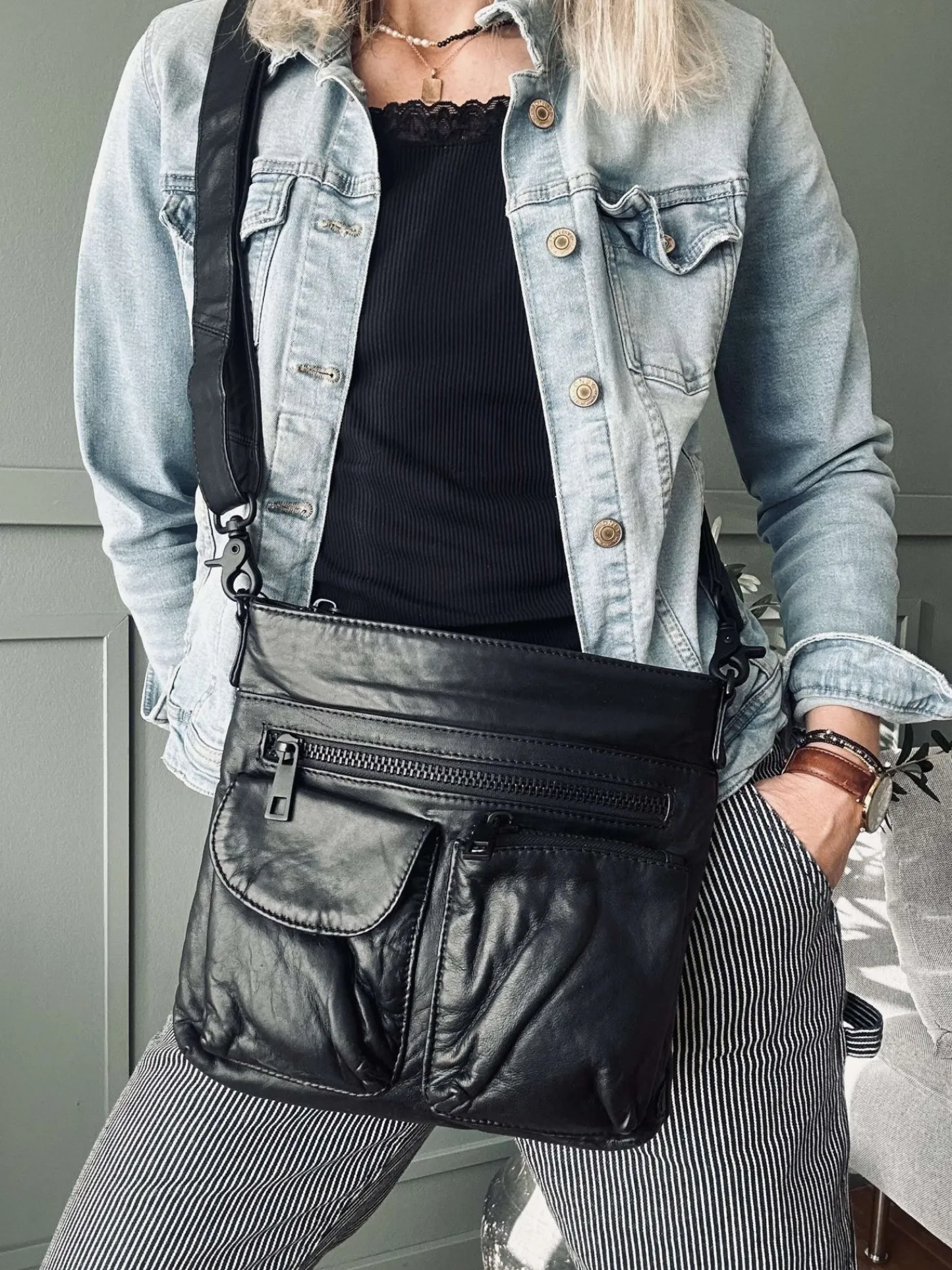 VIAMAJA Crossbody Black – Ultra blød Outlet
