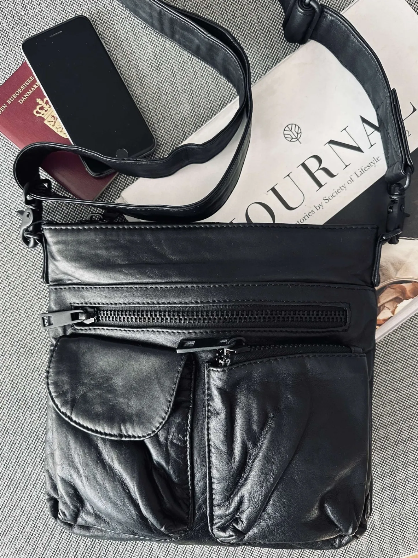 VIAMAJA Crossbody Black – Ultra blød Outlet