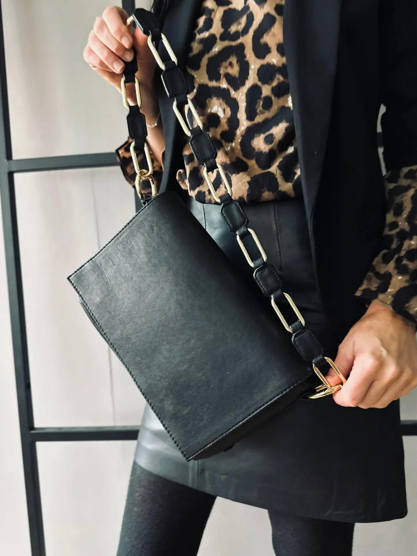 VIAMAJA Crossbody Black lady Hot