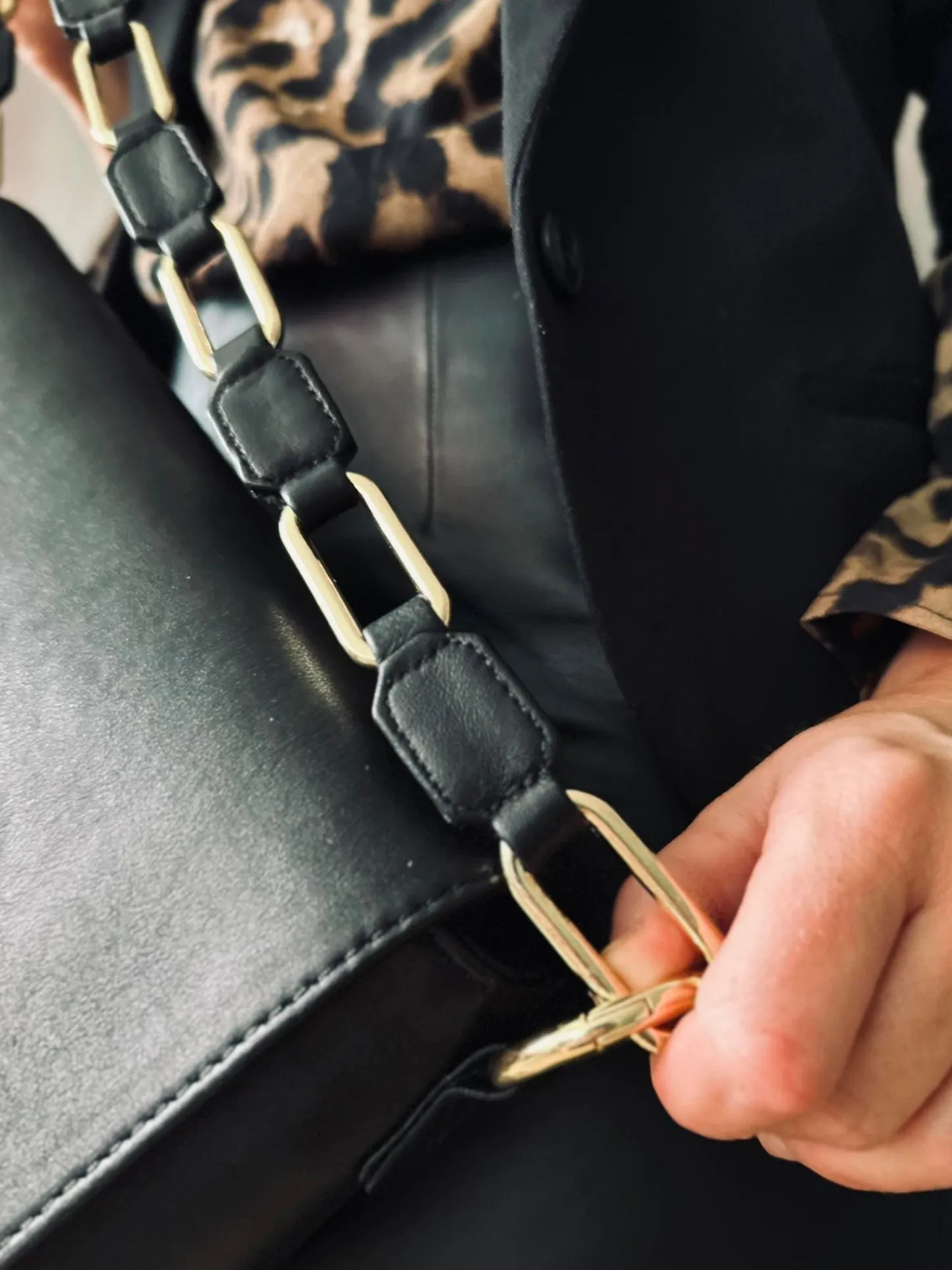 VIAMAJA Crossbody Black lady Hot