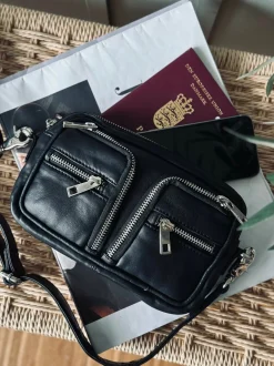 VIAMAJA Crossbody Geneva – Black / silver New