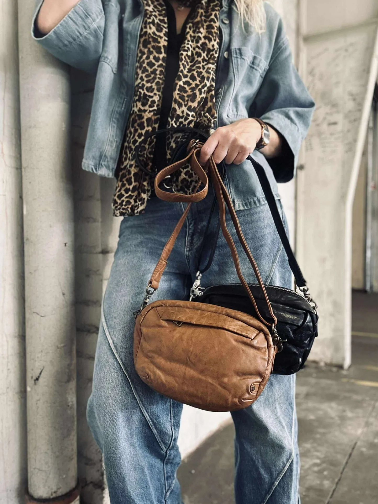 VIAMAJA Crossbody Hanna Black