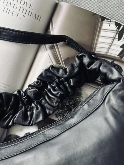 VIAMAJA Crossbody i lækker læderkvalitet New