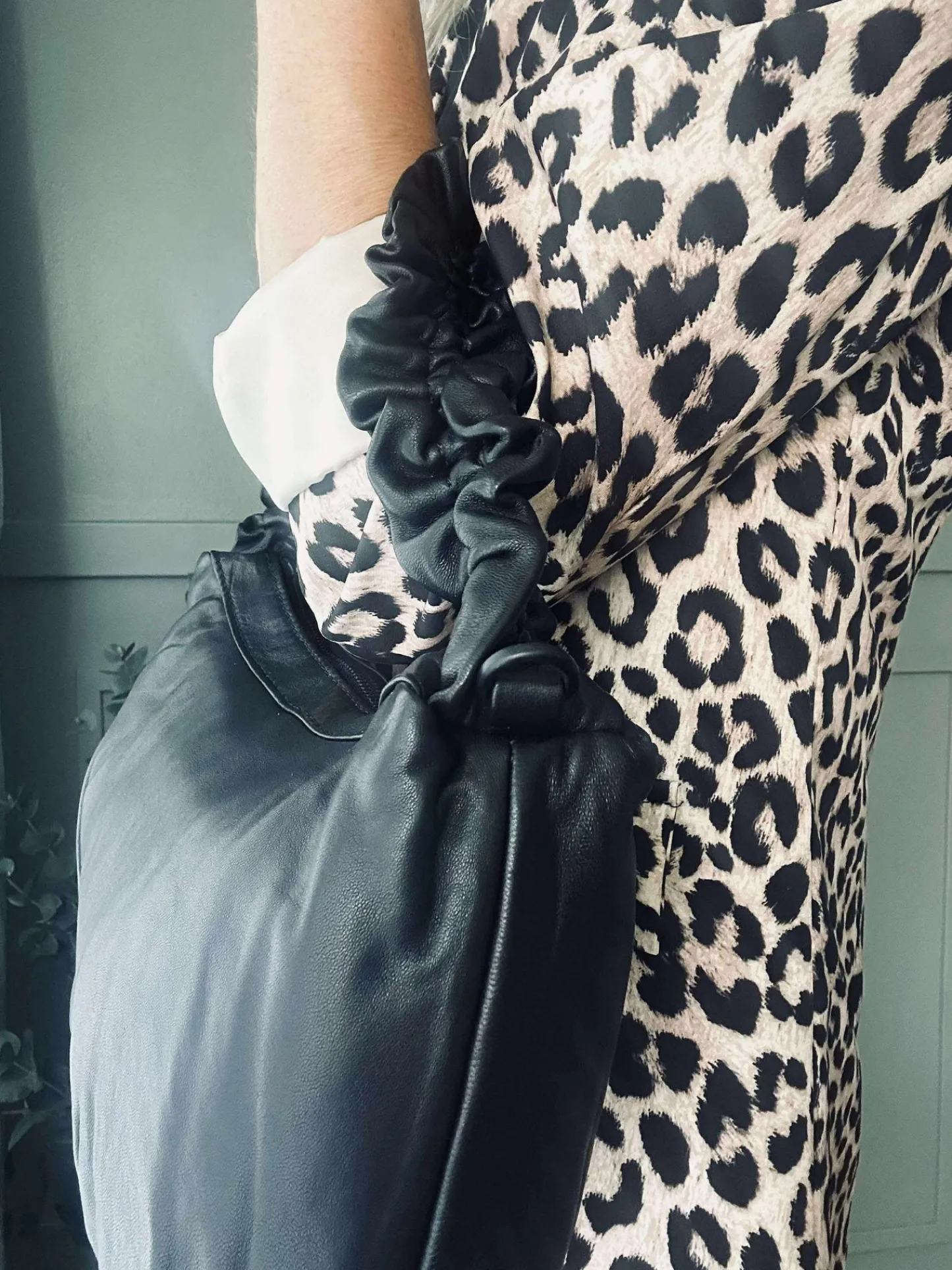 VIAMAJA Crossbody i lækker læderkvalitet New