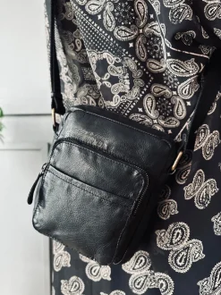 VIAMAJA Crossbody Raw Boheme – Black unisex Sale
