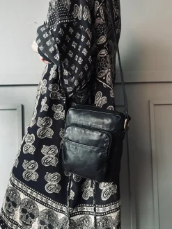 VIAMAJA Crossbody Raw Boheme – Black unisex Sale