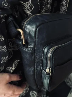 VIAMAJA Crossbody Raw Boheme – Black unisex Sale