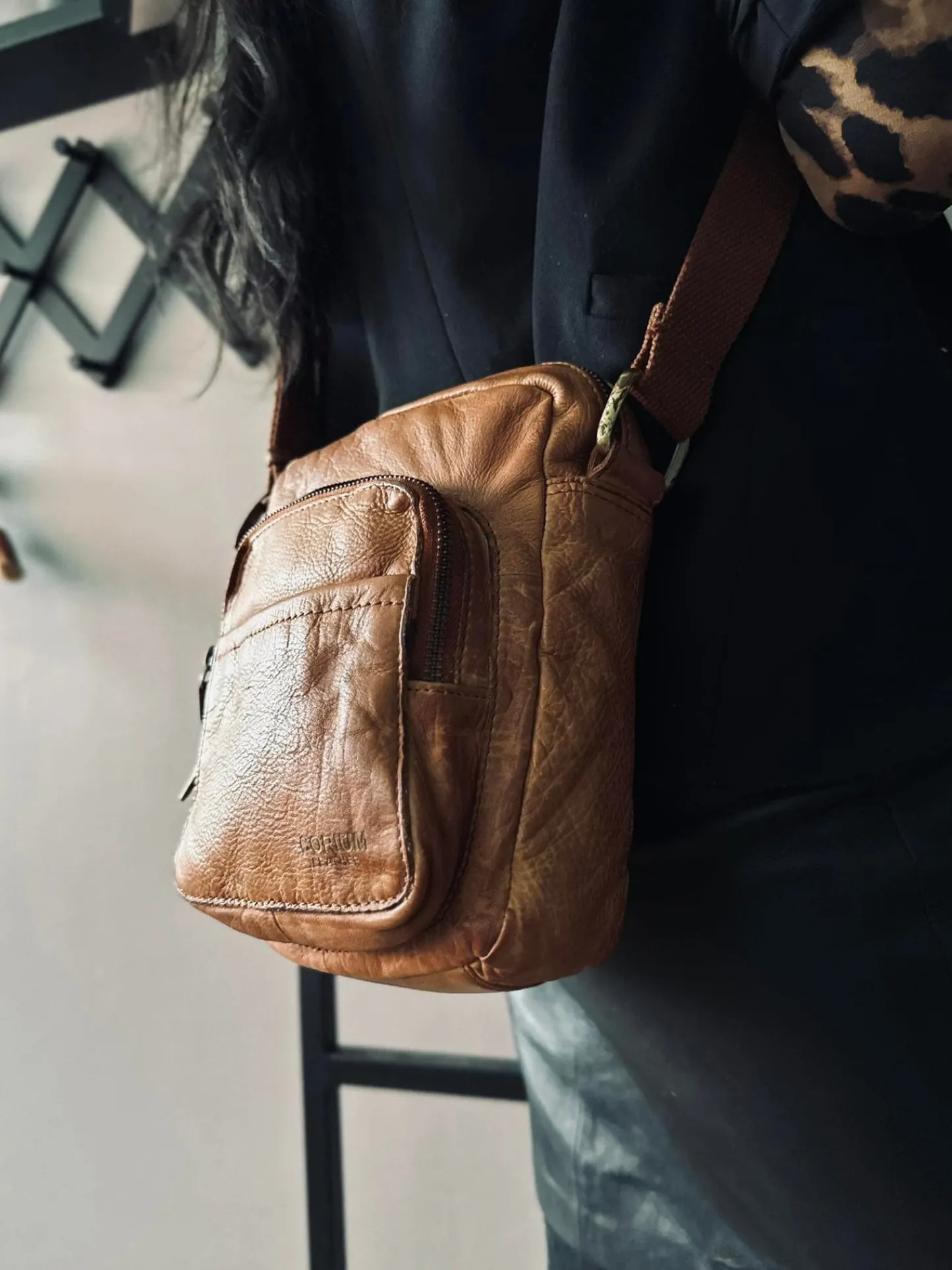 VIAMAJA Crossbody Raw Boheme – Cognac unisex Hot