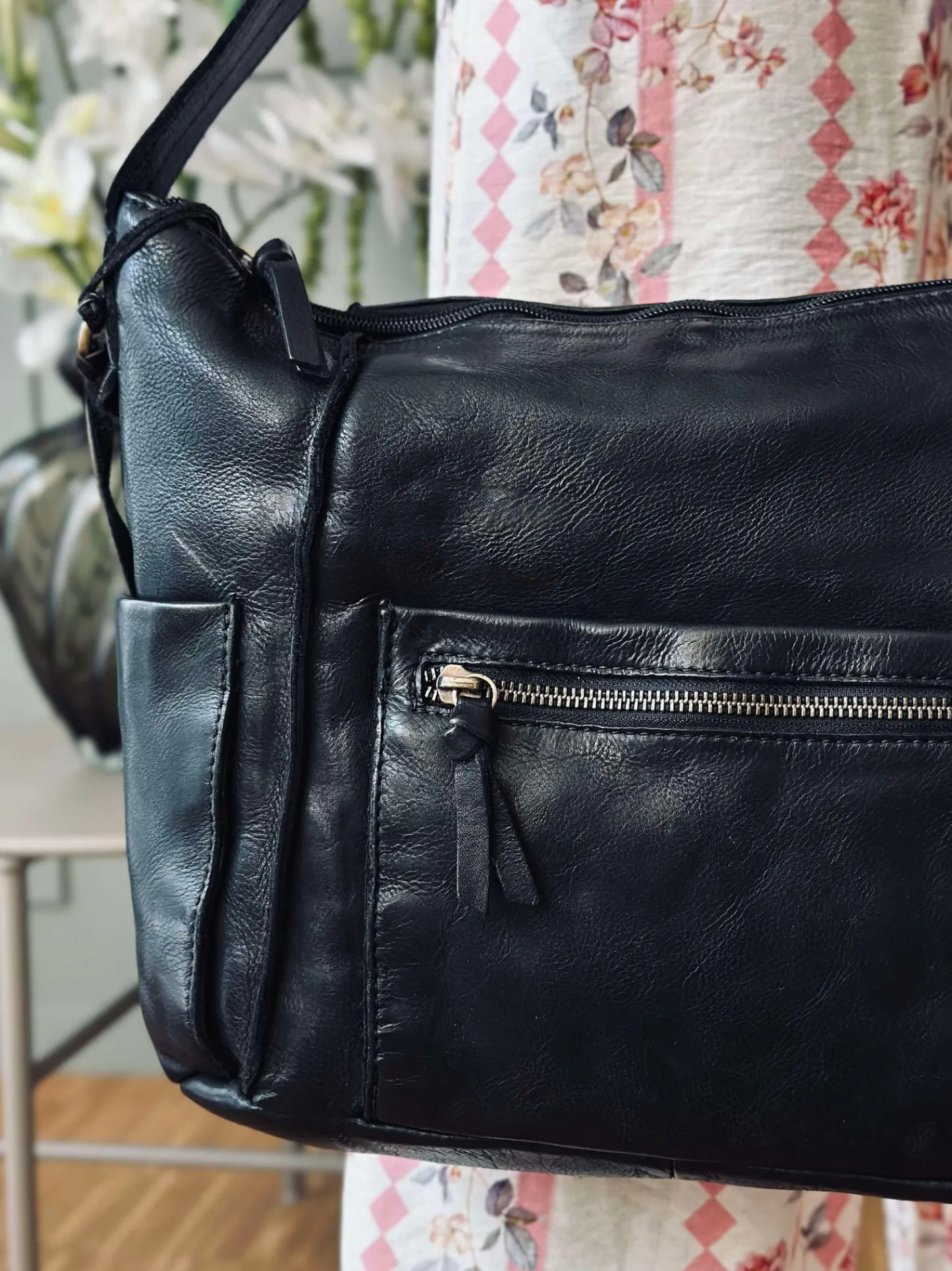 VIAMAJA Crossbody Raw Boheme XL – Black Discount