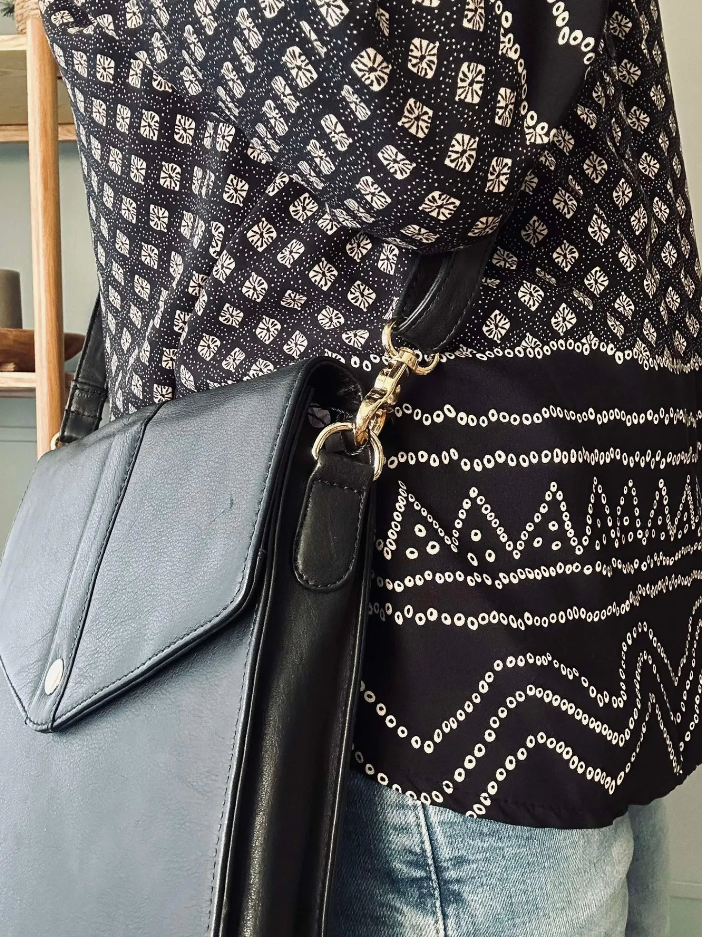VIAMAJA Crossover Alice black / gold Outlet