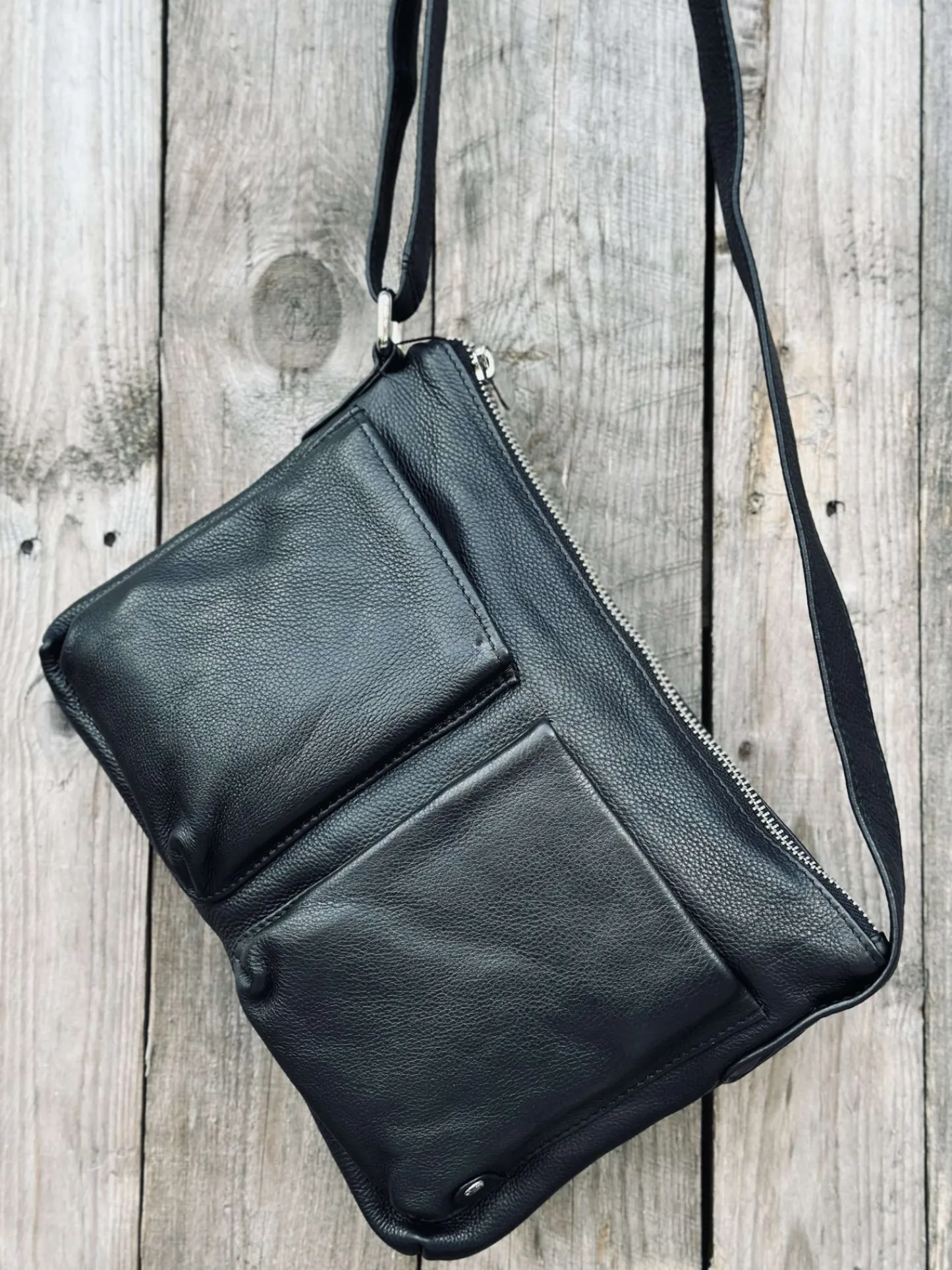 VIAMAJA Crossover Aura Black Sale