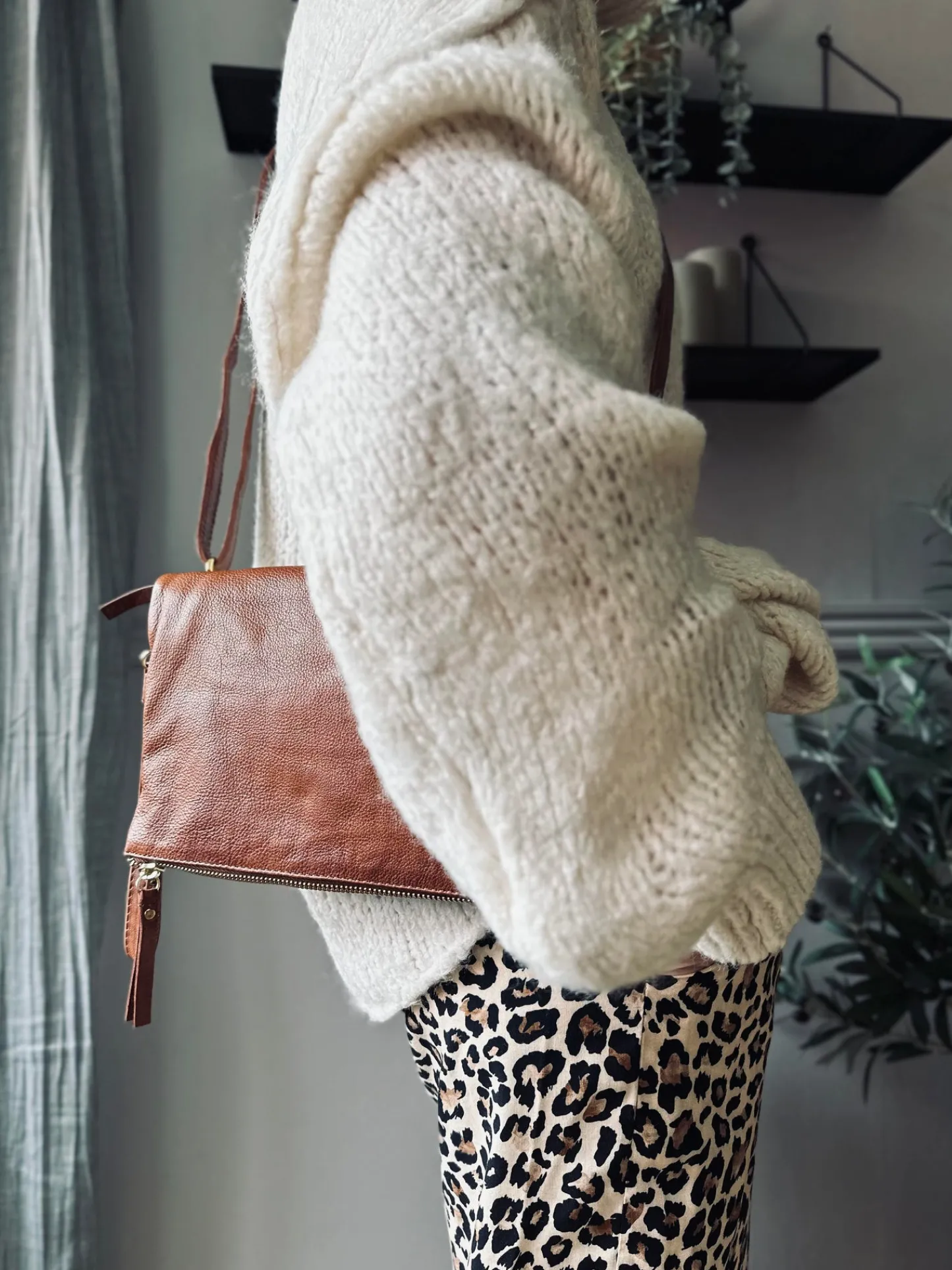 VIAMAJA Crossover Marie Walnut Clearance