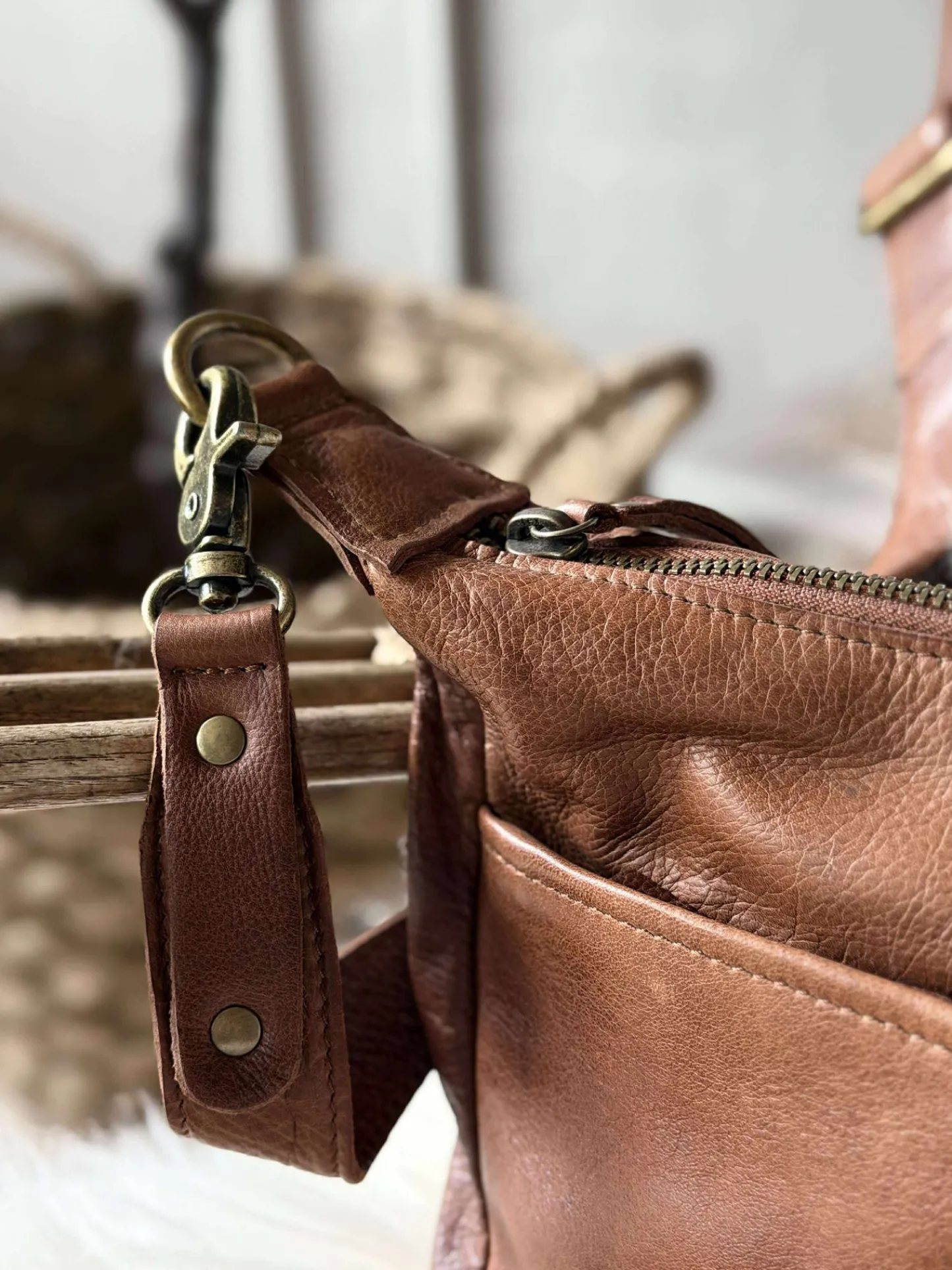 VIAMAJA Crossover Mivi Small - Walnut