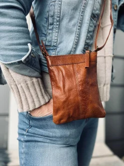 VIAMAJA Crossover mobiltaske - OLINE Walnut Best