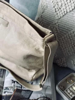 VIAMAJA Crossover Vanila gold Sale