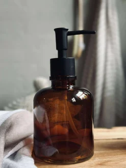 VIAMAJA Dispenser med pumpe - Brun glas New