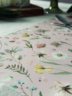 VIAMAJA Dækkeserviet Flora - Rosa Discount