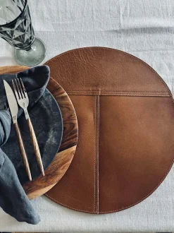 VIAMAJA Dækkeserviet læder - Cognac dia 38 Clearance