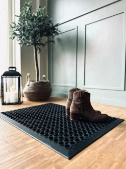VIAMAJA Dørmåtte m. Hul mønster 60×80 Best