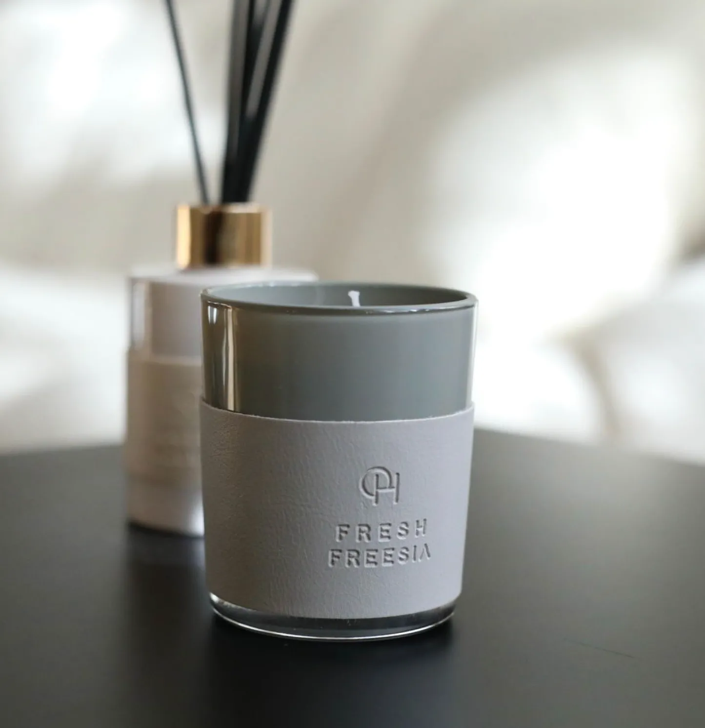 VIAMAJA Duftlys - Fresh Fresia Hot
