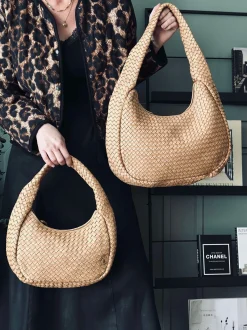 VIAMAJA Elegant håndflettet skuldertaske - Sand New