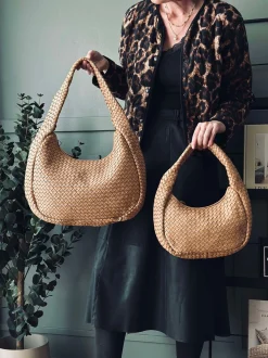 VIAMAJA Elegant håndflettet skuldertaske - Sand New