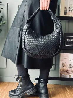 VIAMAJA Elegant håndflettet skuldertaske - Black Sale