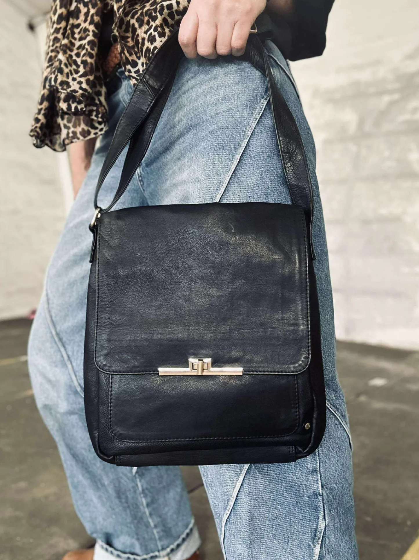 VIAMAJA Elegant skuldertaske - Kalveskind Sale
