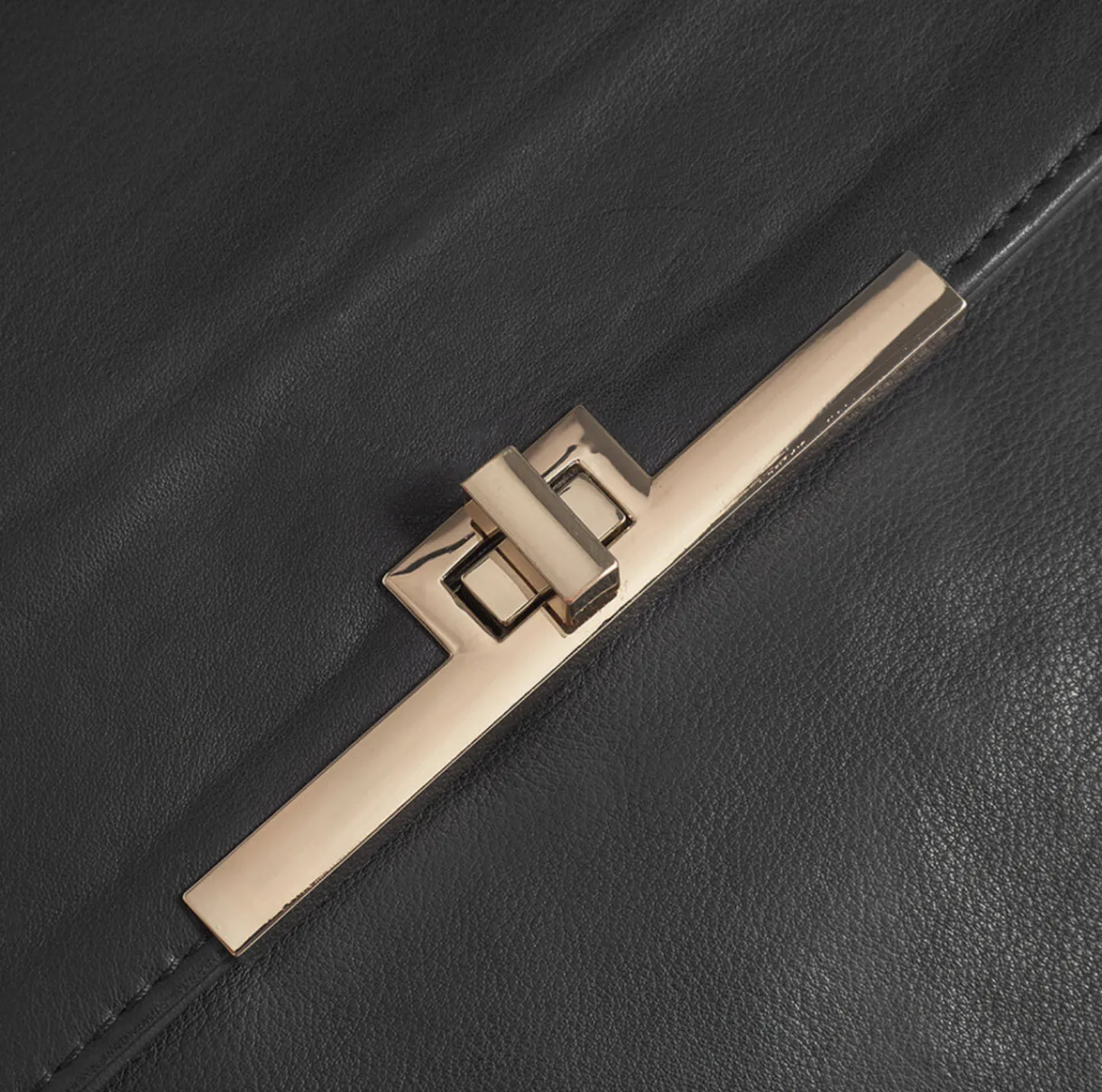 VIAMAJA Elegant skuldertaske - Kalveskind Sale