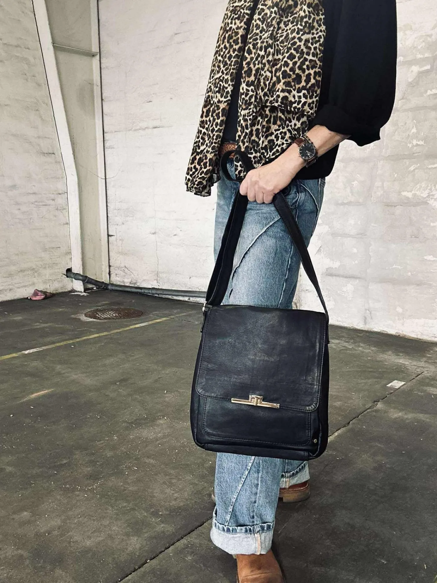 VIAMAJA Elegant skuldertaske - Kalveskind Sale