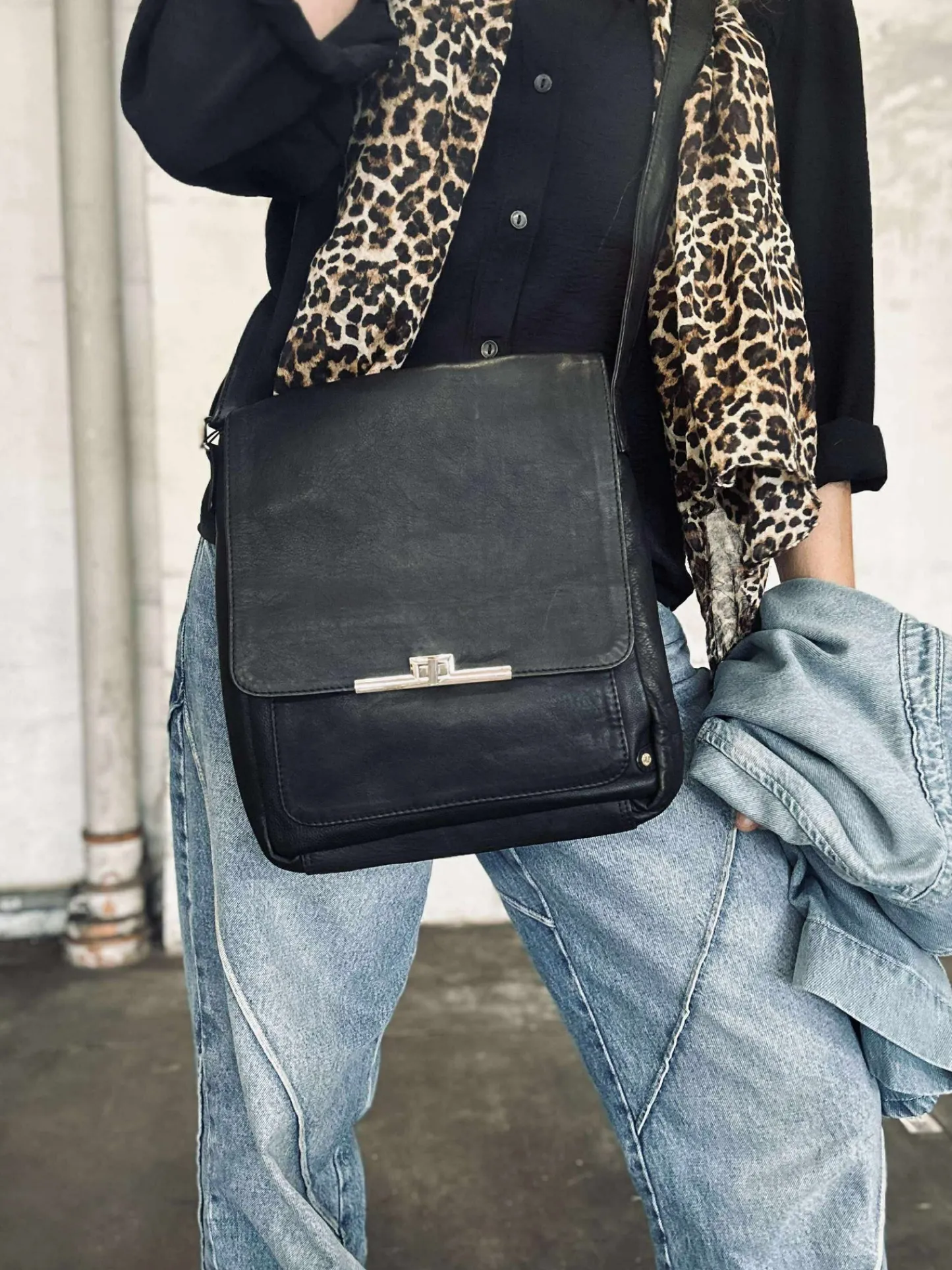 VIAMAJA Elegant skuldertaske - Kalveskind Sale