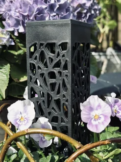 VIAMAJA Fakkel med solceller – Black square Best