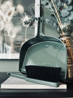 VIAMAJA Fejebakke med kost – BIG SIZE Recycling plast