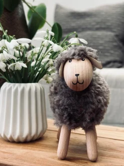 VIAMAJA Får Grå / taupe – Mellem Discount