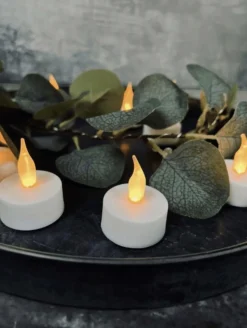 VIAMAJA Fyrfadslys med led - 24 stk. med timerfunktion Online