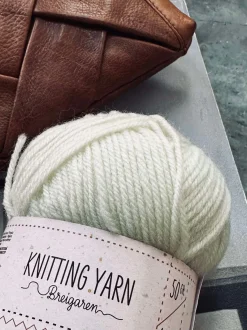 VIAMAJA Garn Polyester 50 gram - Creme Best