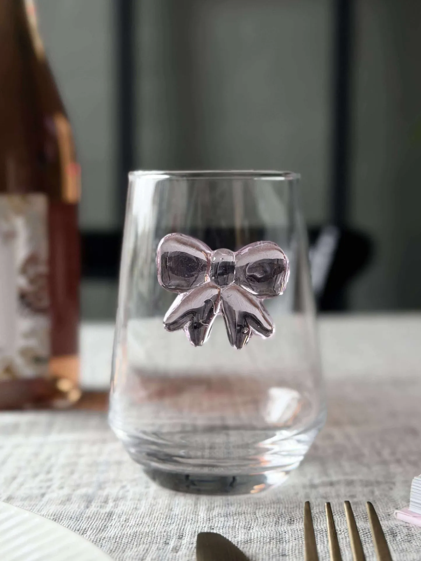 VIAMAJA Glas med sløjfe Hot