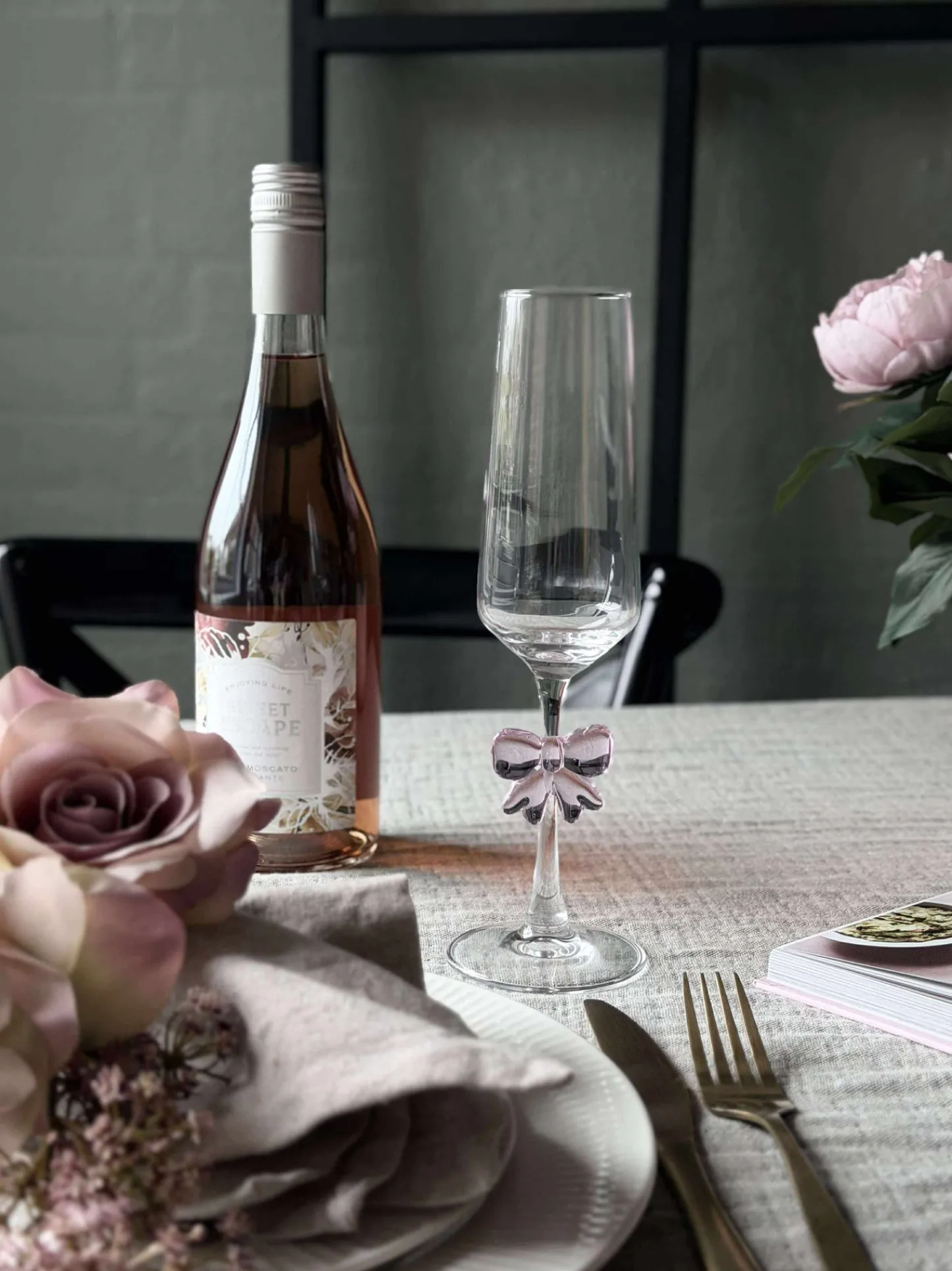 VIAMAJA Glas med sløjfe Hot