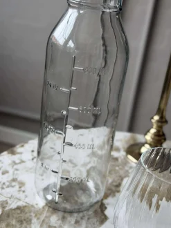 VIAMAJA Glasflaske med Måleenheder - 1000 ml Best