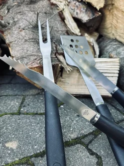 VIAMAJA Grillredskaber med sort skaft – Sæt med 3 dele Clearance