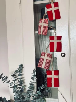 VIAMAJA Guirlande med 5 flag Hot