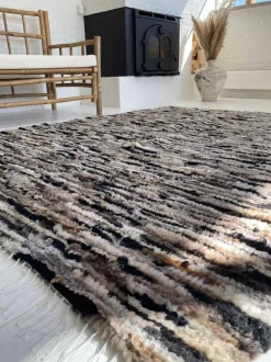 VIAMAJA Gulvtæppe i håndsyet lammeskind – 150x200 Hot