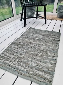VIAMAJA Gulvtæppe i skind - 60x90